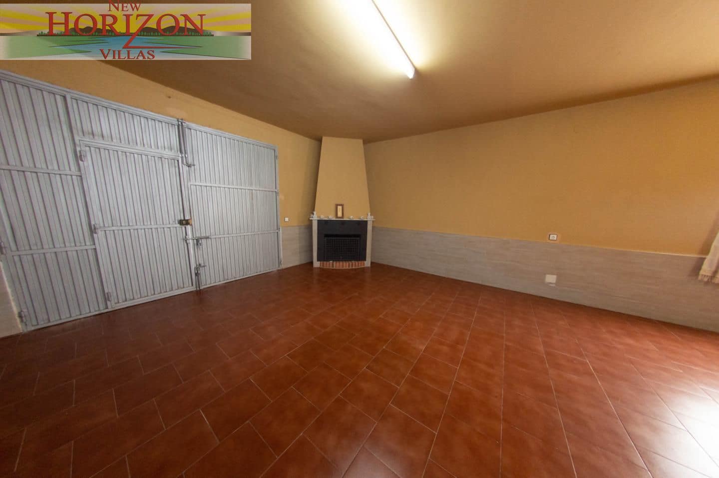 4 slaapkamer Villa te huur in Taberno met garage - € 850 (Ref: 9891009)