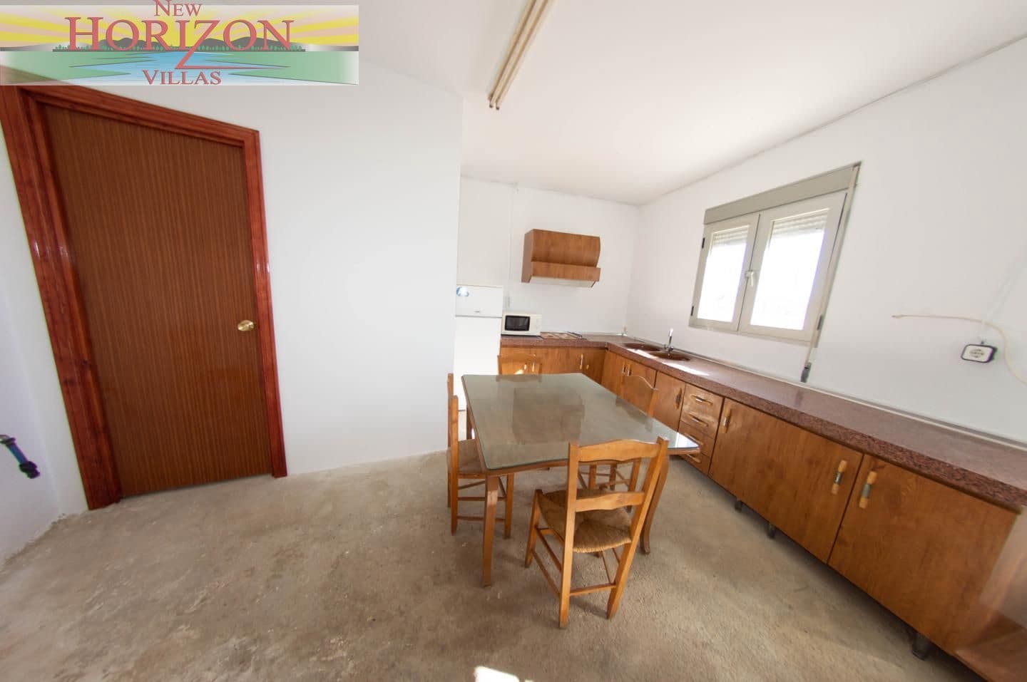 4 slaapkamer Villa te huur in Taberno met garage - € 850 (Ref: 9891009)