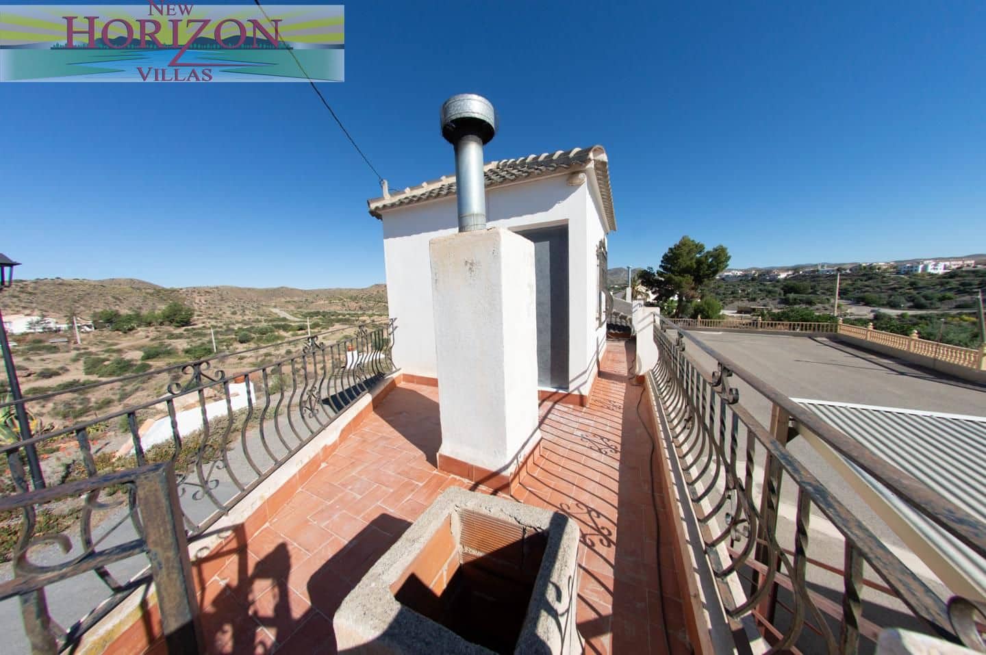 4 slaapkamer Villa te huur in Taberno met garage - € 850 (Ref: 9891009)