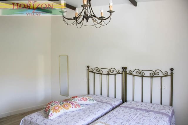2 Zimmer Wohnung zu vermieten in Albox mit Garage - 600 € (Ref: 9905229)