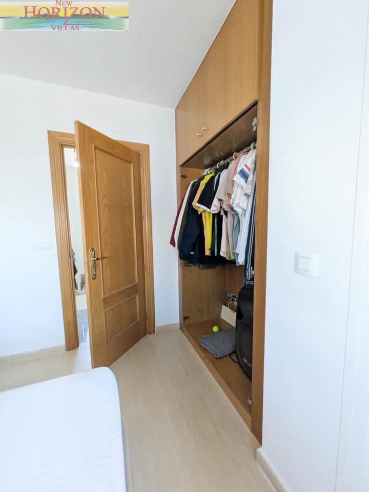 2 bedroom Flat for sale in La Alfoquia with pool - € 110,000 (Ref: 9922904)