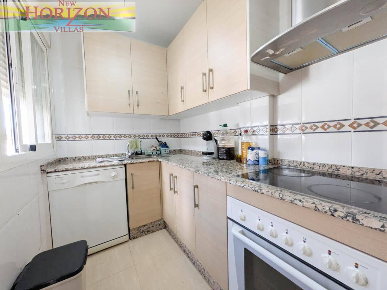 2 bedroom Flat for sale in La Alfoquia with pool - € 110,000 (Ref: 9922904)