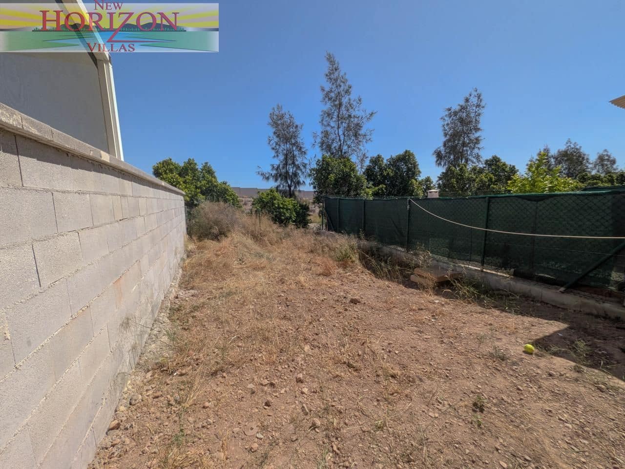 2 bedroom Flat for sale in La Alfoquia with pool - € 110,000 (Ref: 9922904)