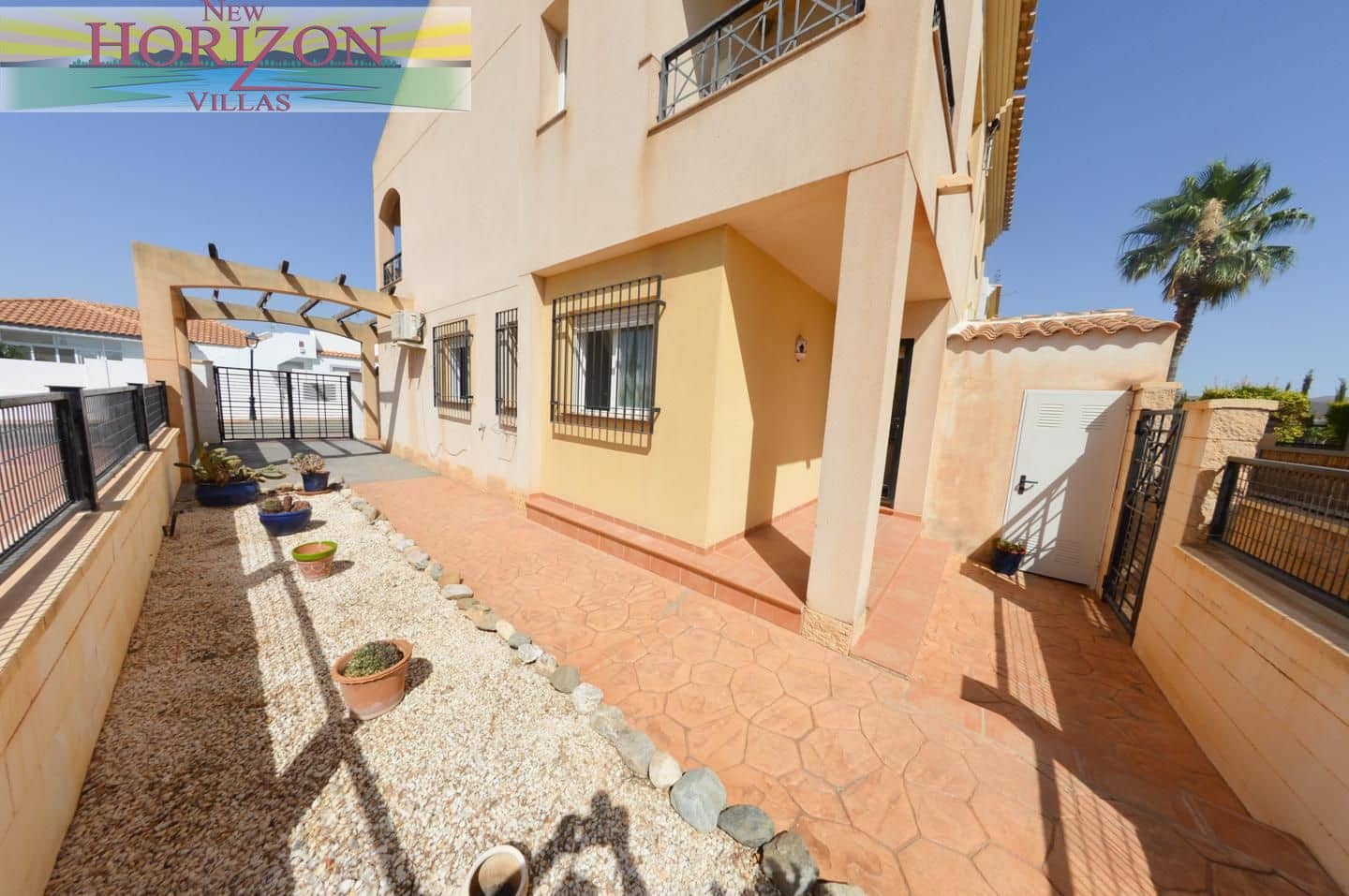 3 bedroom Flat for sale in Zurgena with pool - € 149,999 (Ref: 9928250)