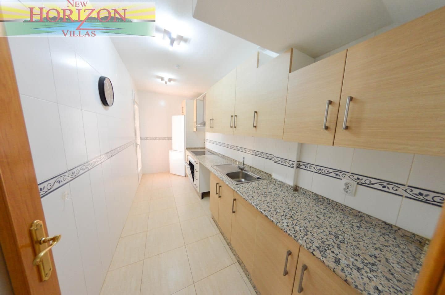 3 bedroom Flat for sale in La Alfoquia - € 139,999 (Ref: 9928252)