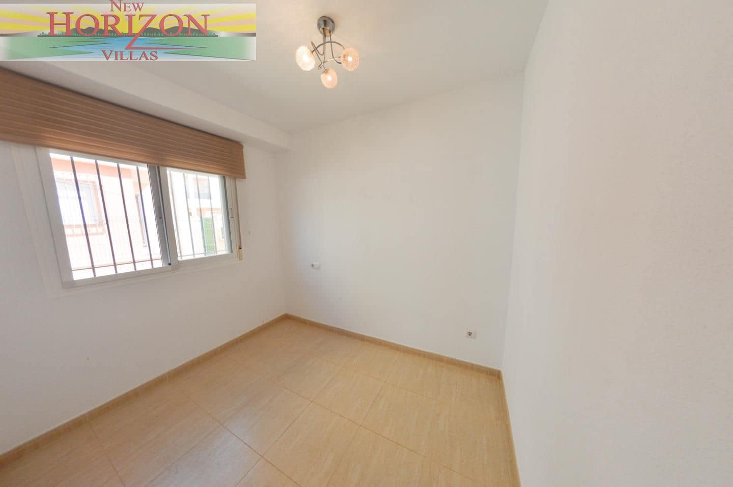 3 bedroom Flat for sale in La Alfoquia - € 139,999 (Ref: 9928252)