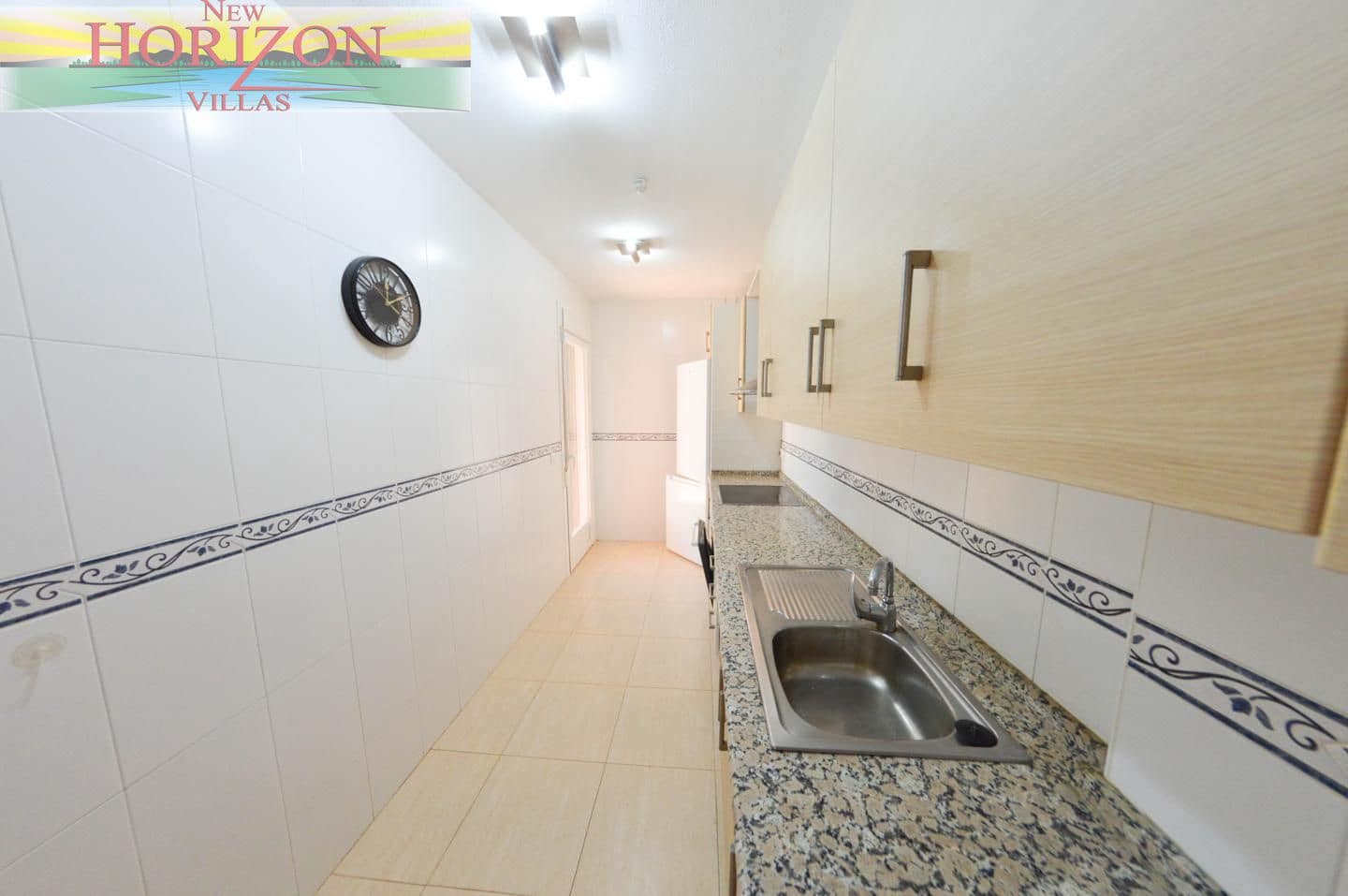 3 bedroom Flat for sale in La Alfoquia - € 139,999 (Ref: 9928252)