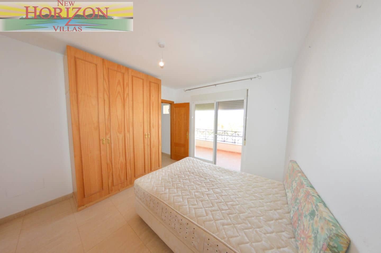 3 bedroom Flat for sale in La Alfoquia - € 139,999 (Ref: 9928252)