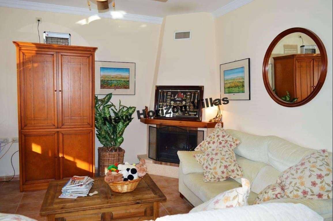 3 soverom Villa til salgs i Zurgena med svømmebasseng - € 210 000 (Ref: 9948609)