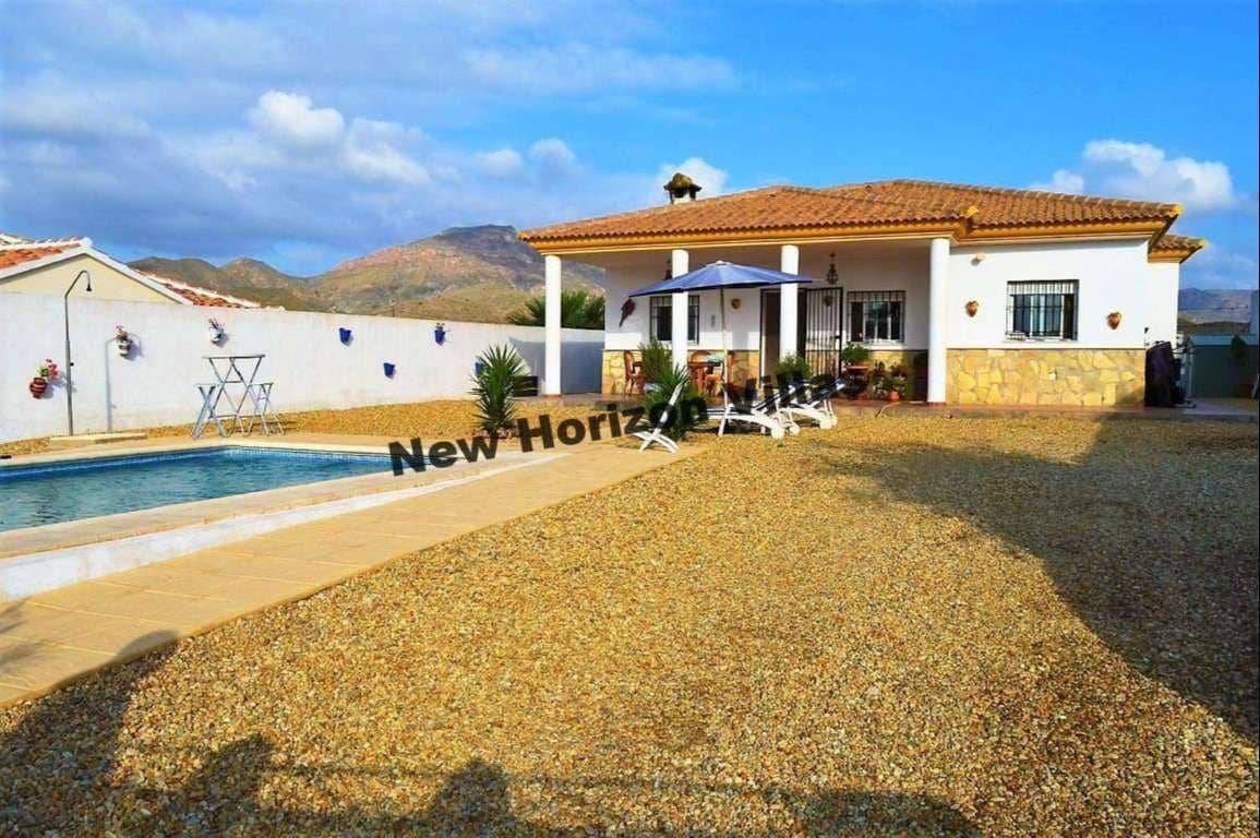 3 soverom Villa til salgs i Zurgena med svømmebasseng - € 210 000 (Ref: 9948609)