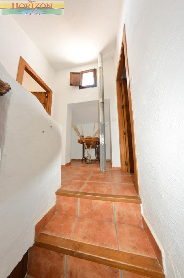 4 slaapkamer Villa te huur in Taberno met zwembad - € 1.300 (Ref: 9985561)