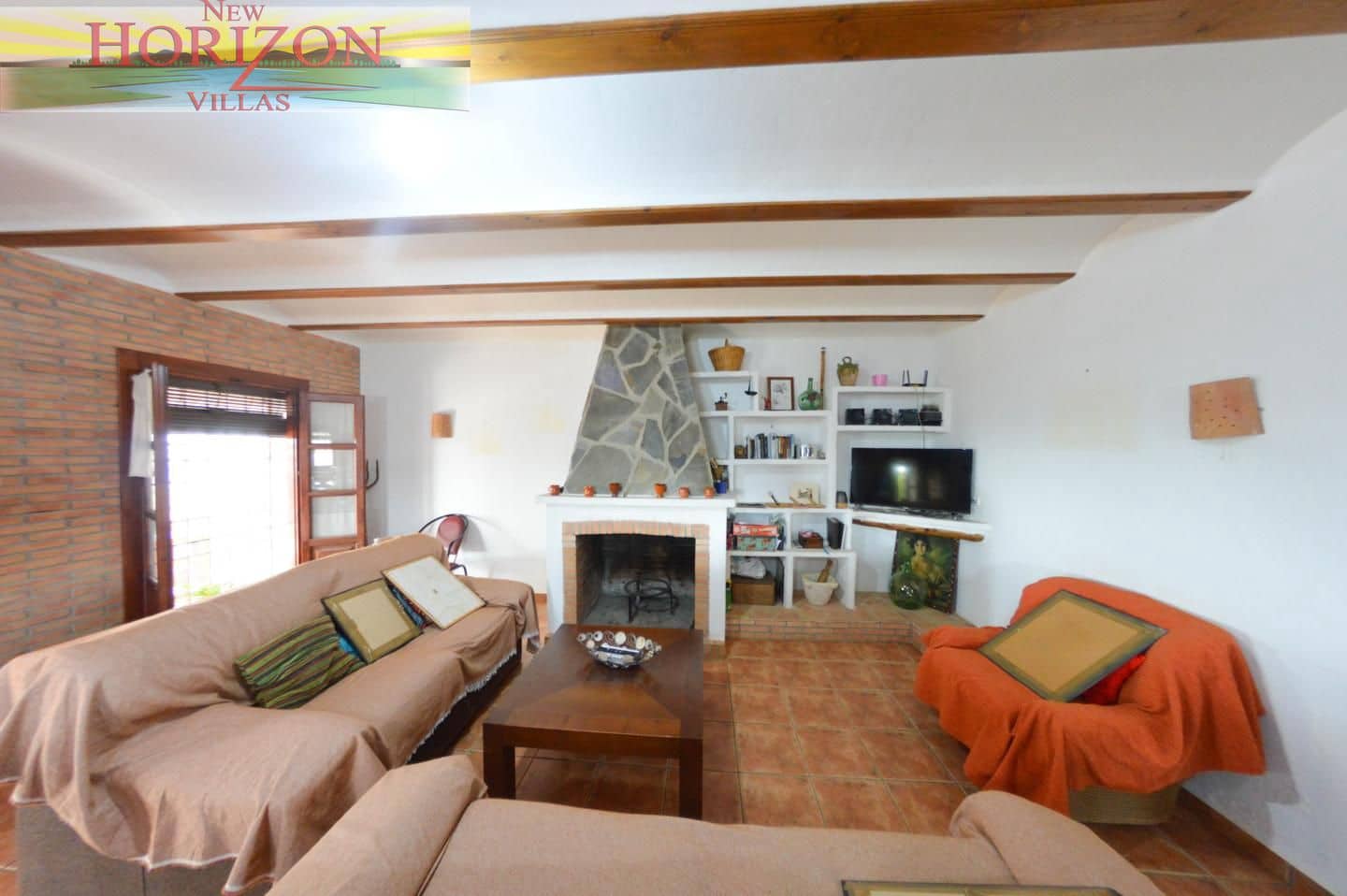 4 slaapkamer Villa te huur in Taberno met zwembad - € 1.300 (Ref: 9985561)
