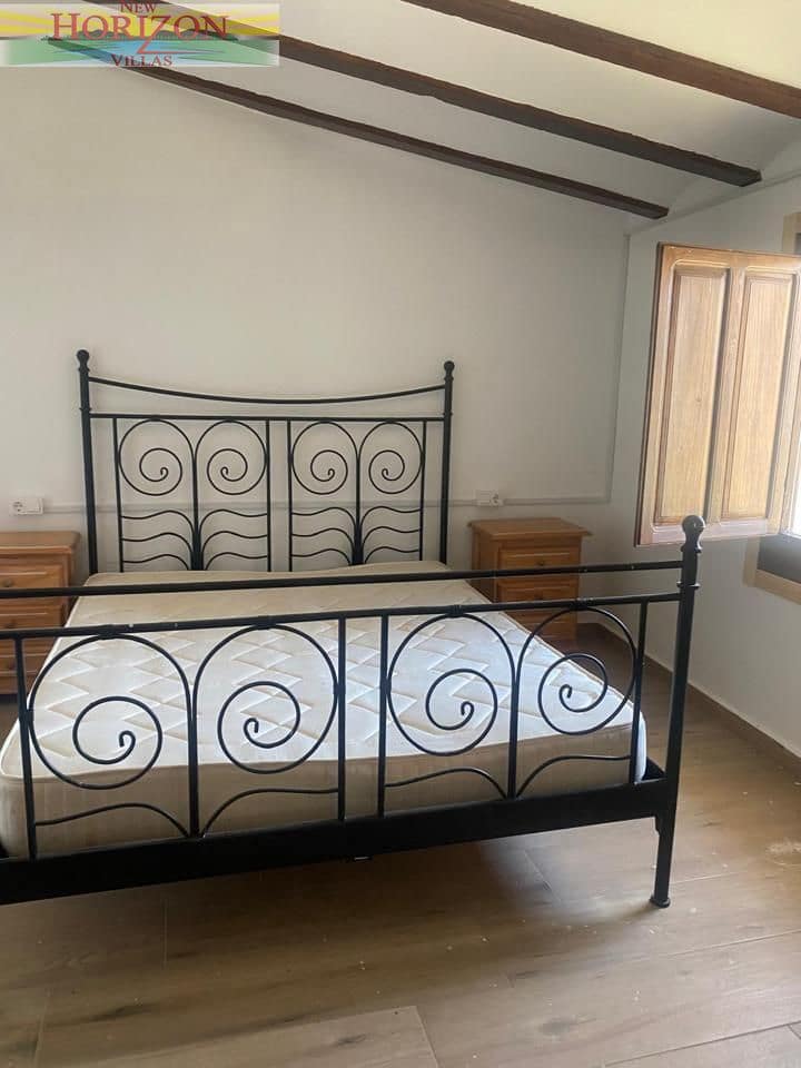 Chalet de 3 habitaciones en Lubrín en alquiler con piscina garaje - 550 € (Ref: 9997662)