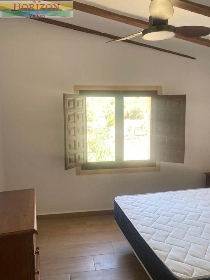 Villa/Maison de 3 chambres à louer à Lubrin avec piscine garage - 550 € (Ref: 9997663)