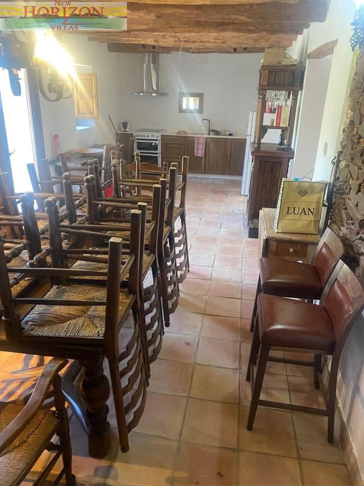 Villa/Maison de 4 chambres à louer à Lubrin avec piscine garage - 800 € (Ref: 9997664)