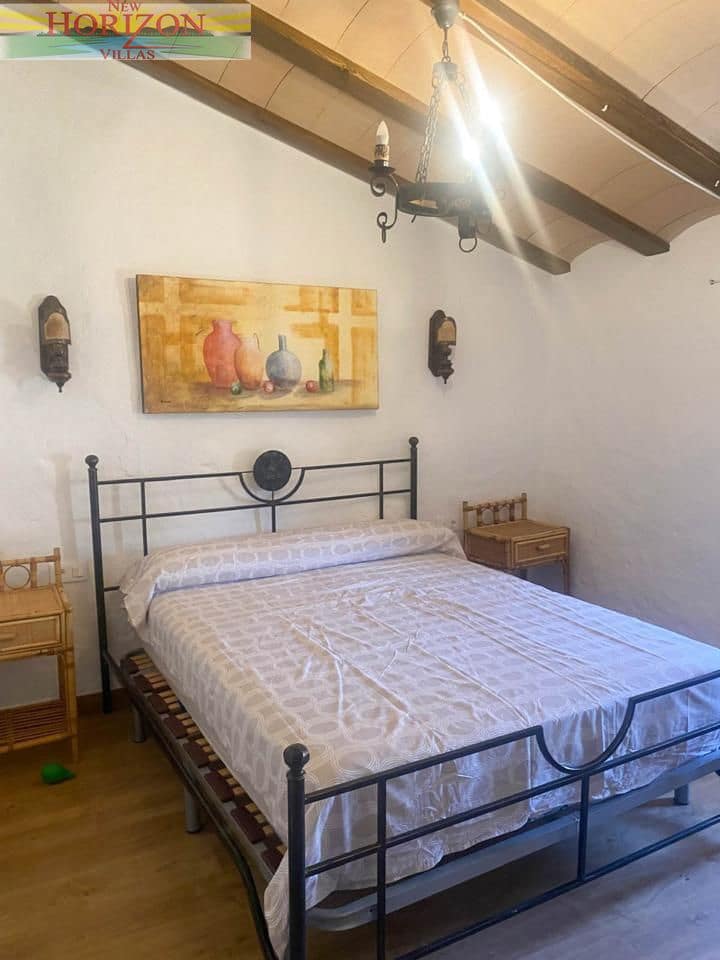Villa/Maison de 4 chambres à louer à Lubrin avec piscine garage - 800 € (Ref: 9997664)