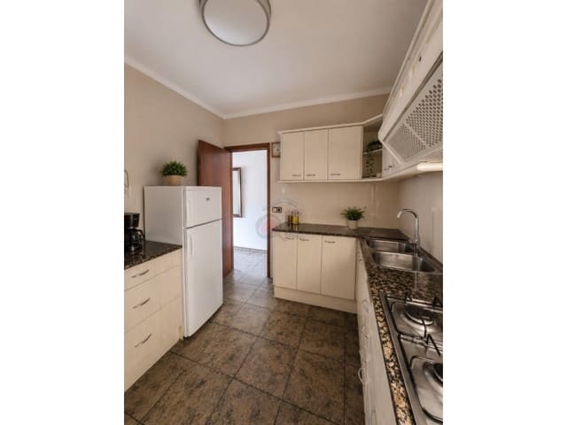 Apartamento de 3 habitaciones en Blanes en venta - 180.000 € (Ref: 10011145)