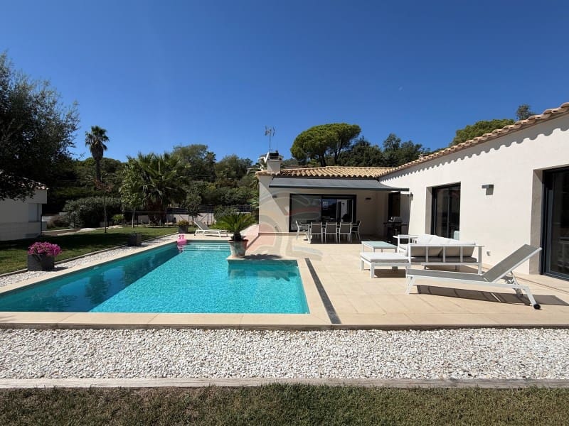 4 bedroom Villa for sale in Platja d'Aro with garage - € 778,000 (Ref: 10058742)