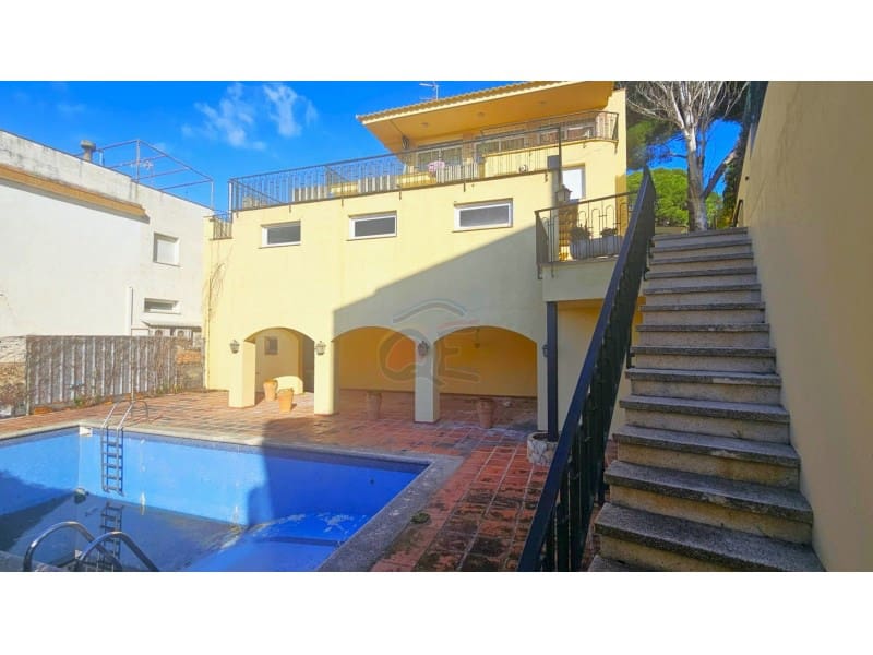 Chalet de 5 habitaciones en Calonge i Sant Antoni en venta con piscina garaje - 555.000 € (Ref: 10061678)