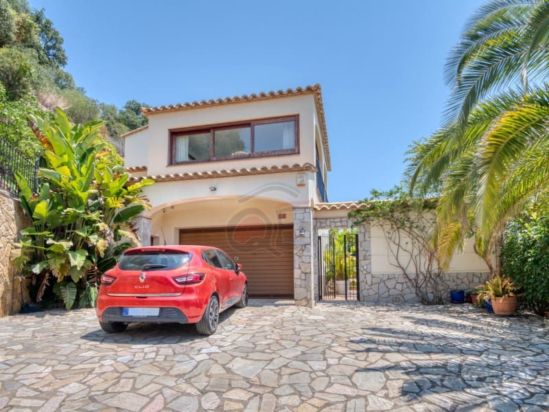 5 soveværelse Villa til salg i Calonge i Sant Antoni med swimmingpool garage - € 1.290.000 (Ref: 10150331)