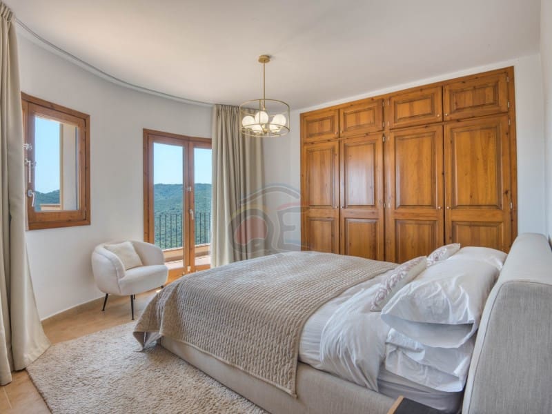 5 soveværelse Villa til salg i Calonge i Sant Antoni med swimmingpool garage - € 1.290.000 (Ref: 10150331)
