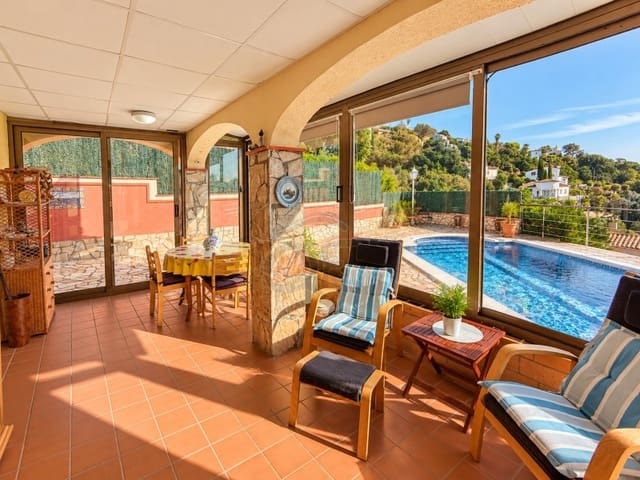 4 slaapkamer Villa te koop in Calonge i Sant Antoni met zwembad garage - € 790.000 (Ref: 10184415)