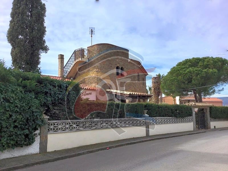 4 soveværelse Villa til salg i Sant Antoni de Calonge med garage - € 1.100.000 (Ref: 6515191)