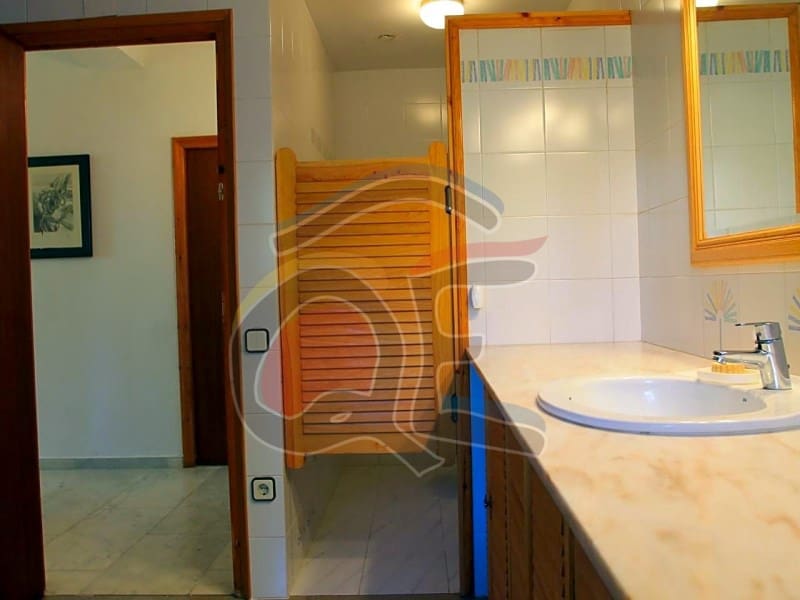 4 soveværelse Villa til salg i Santa Cristina d'Aro med garage - € 460.000 (Ref: 6515207)