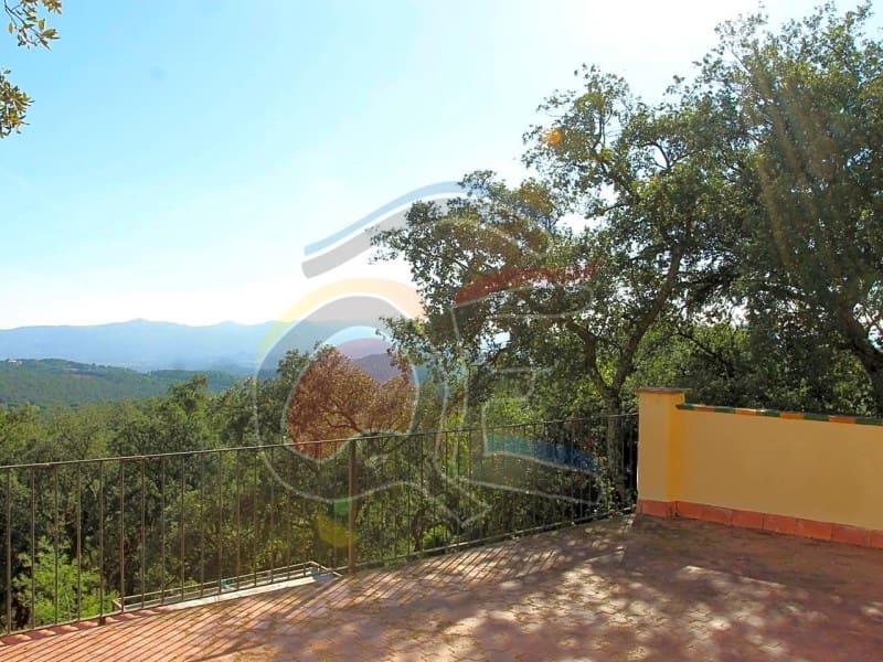 4 soveværelse Villa til salg i Santa Cristina d'Aro med garage - € 460.000 (Ref: 6515207)