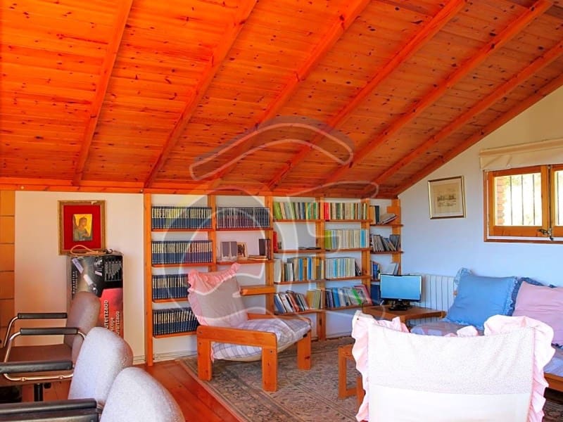 4 soveværelse Villa til salg i Santa Cristina d'Aro med garage - € 460.000 (Ref: 6515207)