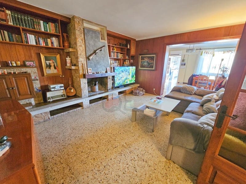 Erhverv til salg i Palafrugell - € 495.000 (Ref: 6515255)