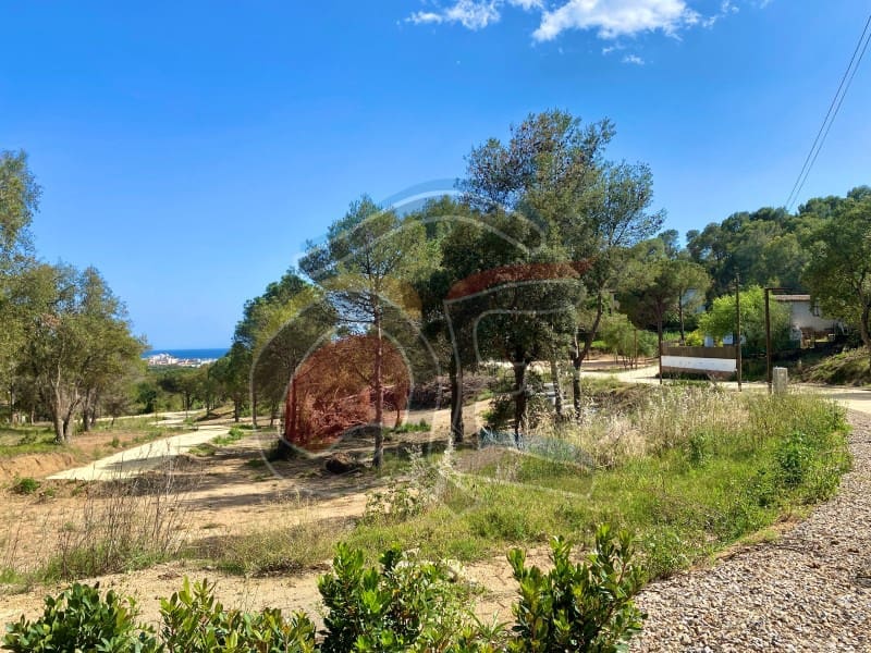 Grunde uden byggetilladelser til salg i Palamos - € 165.000 (Ref: 6801513)