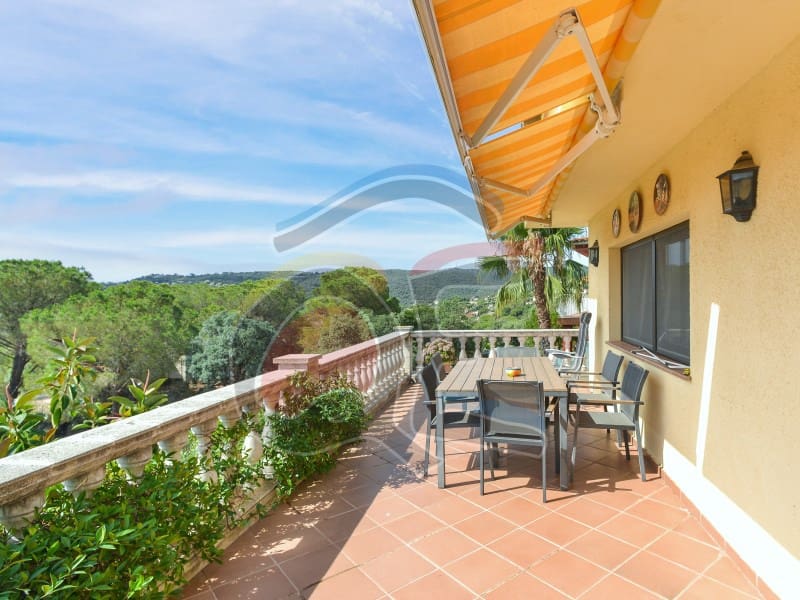 5 soverom Villa til salgs i Calonge i Sant Antoni med svømmebasseng garasje - € 799 000 (Ref: 8049425)