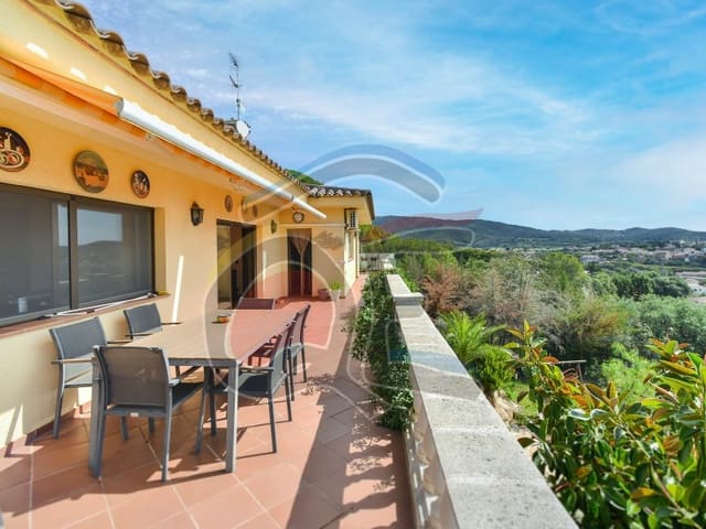 5 Zimmer Villa zu verkaufen in Calonge i Sant Antoni mit Pool Garage - 799.000 € (Ref: 8049425)