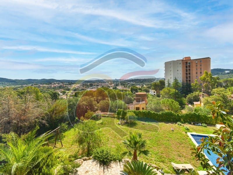 5 soverom Villa til salgs i Calonge i Sant Antoni med svømmebasseng garasje - € 799 000 (Ref: 8049425)