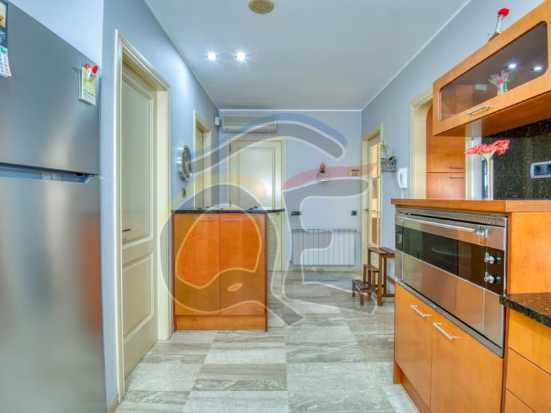 5 soveværelse Villa til salg i La Bisbal d'Emporda med garage - € 550.000 (Ref: 8049426)