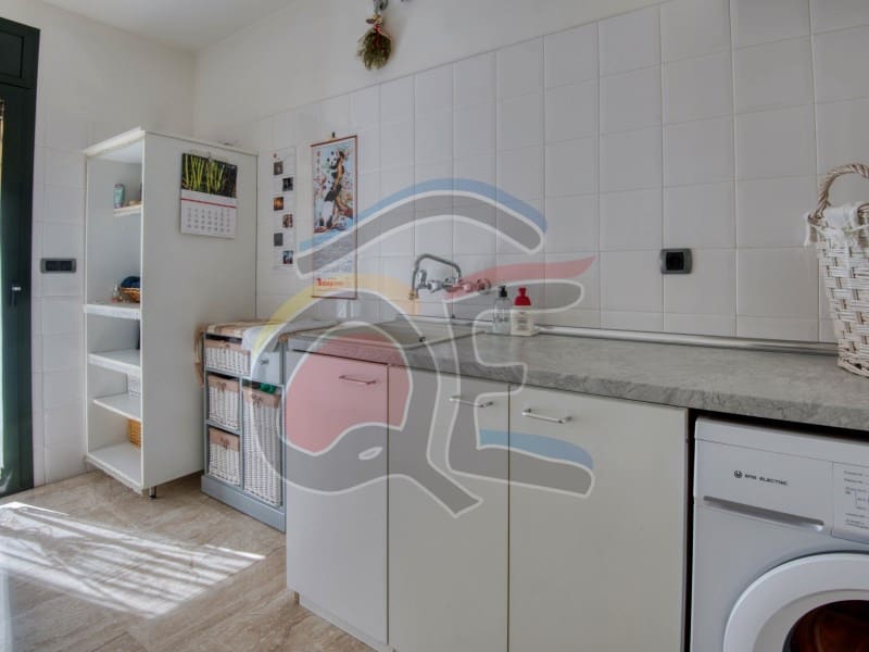 5 soveværelse Villa til salg i La Bisbal d'Emporda med garage - € 550.000 (Ref: 8049426)