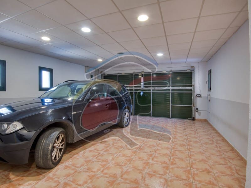 5 soveværelse Villa til salg i La Bisbal d'Emporda med garage - € 550.000 (Ref: 8049426)