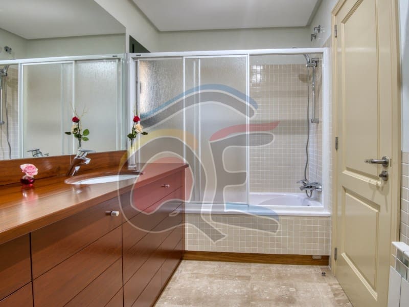 5 soveværelse Villa til salg i La Bisbal d'Emporda med garage - € 550.000 (Ref: 8049426)