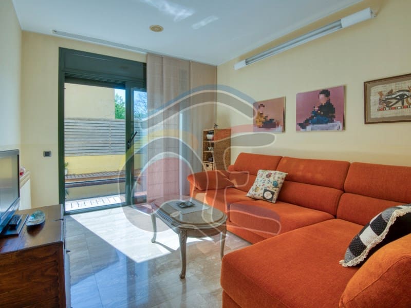 5 soveværelse Villa til salg i La Bisbal d'Emporda med garage - € 550.000 (Ref: 8049426)