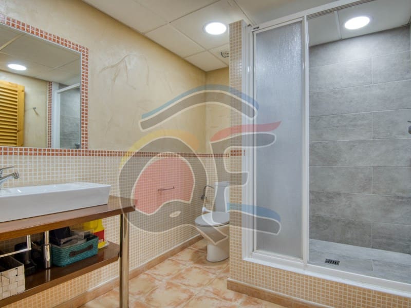 5 soveværelse Villa til salg i La Bisbal d'Emporda med garage - € 550.000 (Ref: 8049426)