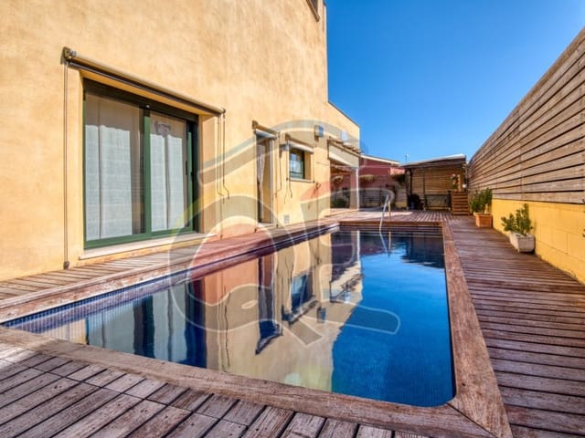 5 bedroom Villa for sale in La Bisbal d'Empordà with garage - € 550,000 (Ref: 8049426)