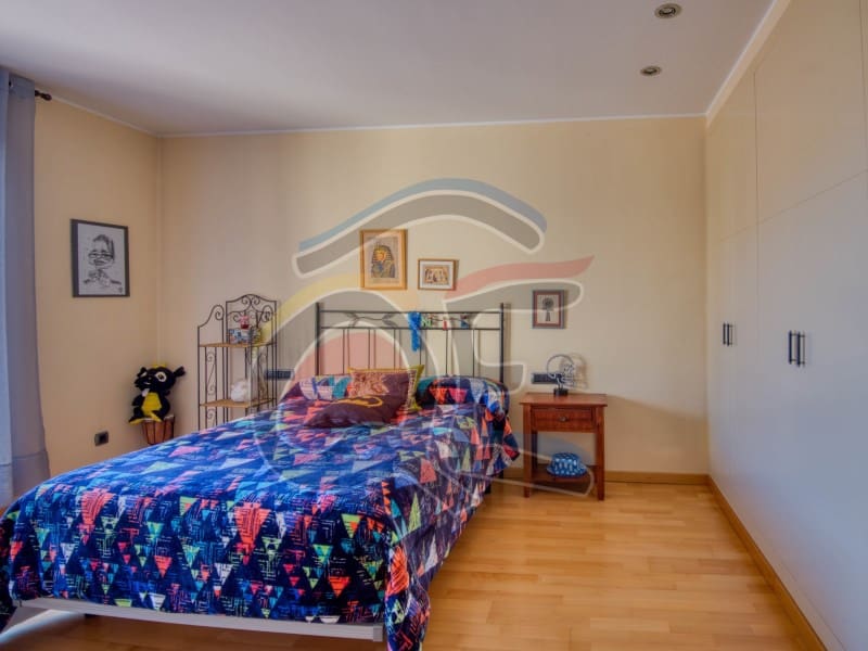 5 soveværelse Villa til salg i La Bisbal d'Emporda med garage - € 550.000 (Ref: 8049426)