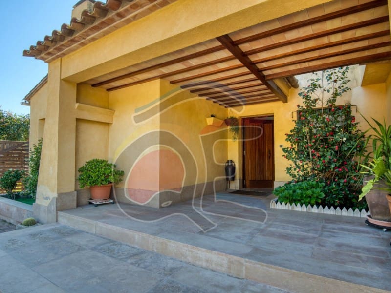 5 soveværelse Villa til salg i La Bisbal d'Emporda med garage - € 550.000 (Ref: 8049426)