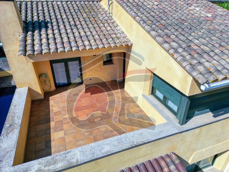 5 soveværelse Villa til salg i La Bisbal d'Emporda med garage - € 550.000 (Ref: 8049426)