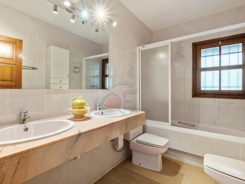 5 soveværelse Villa til salg i Calonge i Sant Antoni med swimmingpool garage - € 950.000 (Ref: 8099710)