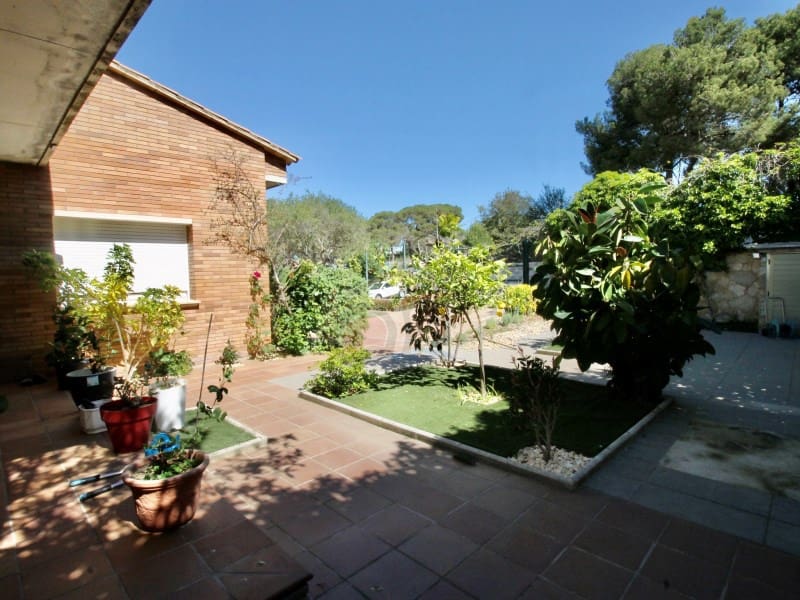 6 slaapkamer Villa te koop in Palamos met zwembad garage - € 899.000 (Ref: 8239055)