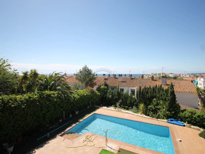 6 slaapkamer Villa te koop in Palamos met zwembad garage - € 899.000 (Ref: 8239055)