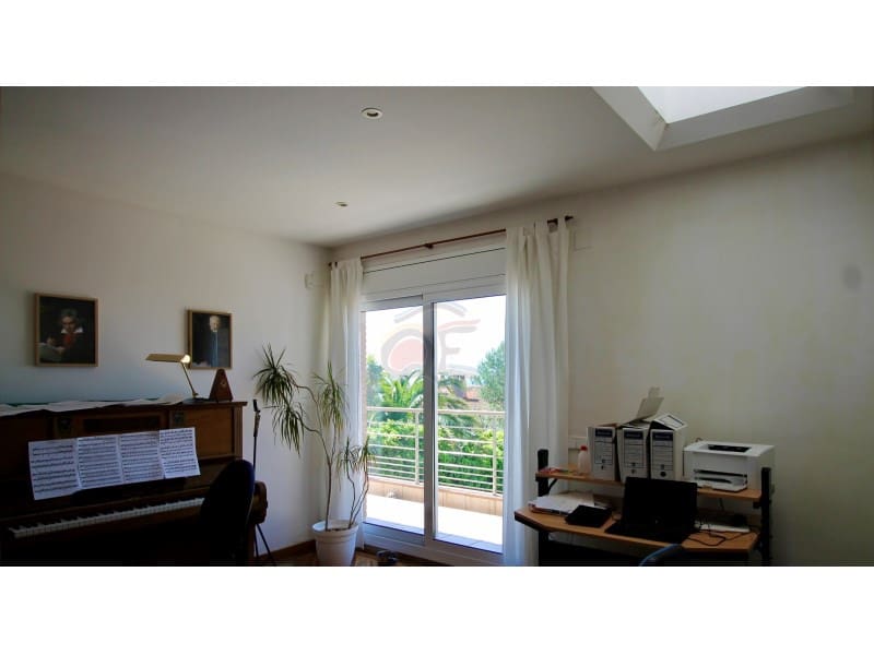 6 slaapkamer Villa te koop in Palamos met zwembad garage - € 899.000 (Ref: 8239055)