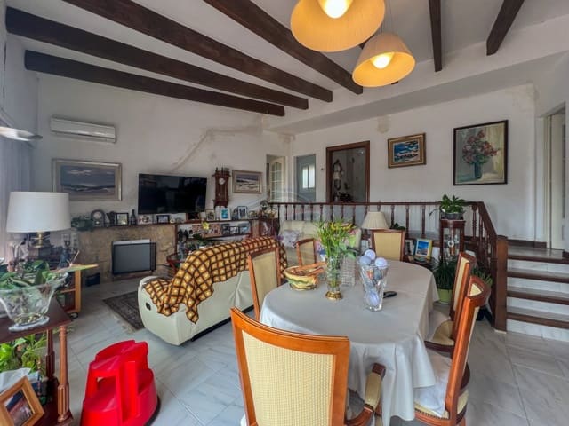 4 bedroom Villa for sale in Calonge i Sant Antoni with garage - € 575,000 (Ref: 8244166)